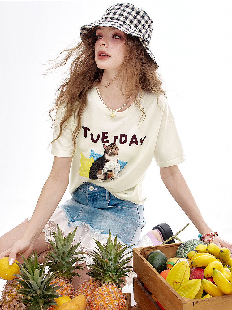 チューズデーネコプリントTシャツ