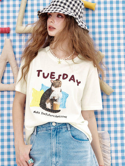 チューズデーネコプリントTシャツ