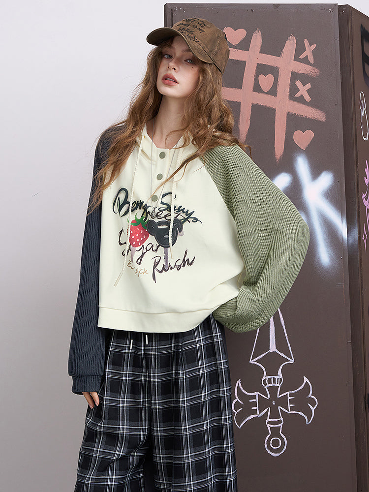 ストロベリーパッチミックススリーブフーディ